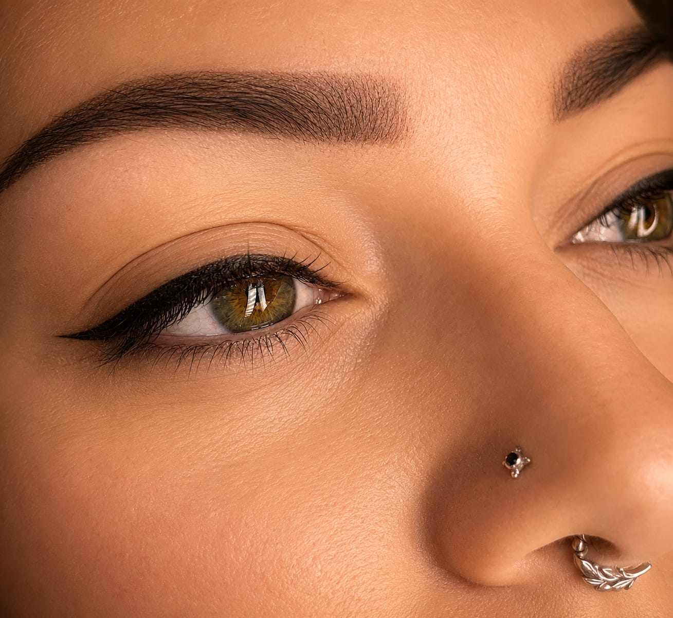 Nano Eyeliner (Upper) result at Sonthuy Beauty
