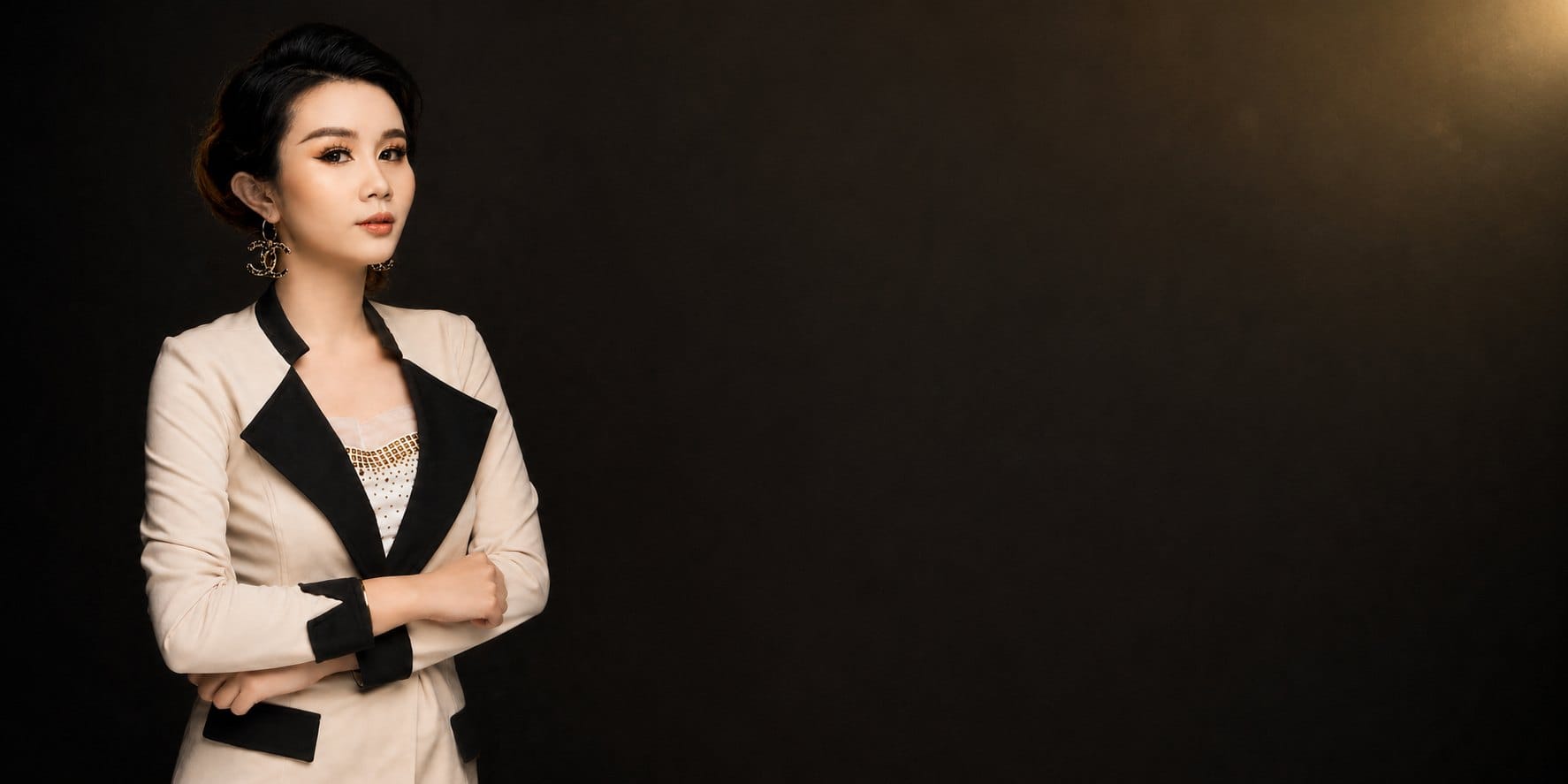 Son, founder of Sonthuy Beauty